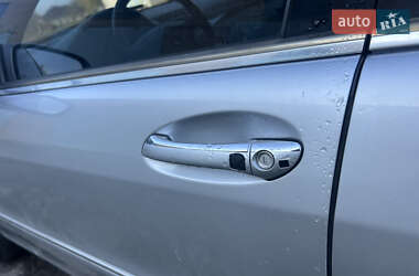 Седан Mercedes-Benz S-Class 2005 в 