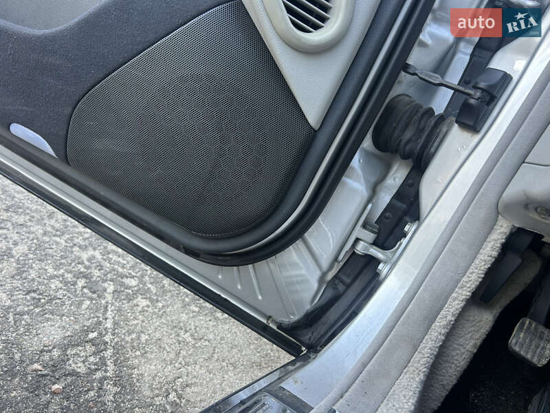 Седан Mercedes-Benz S-Class 2005 в Черновцах