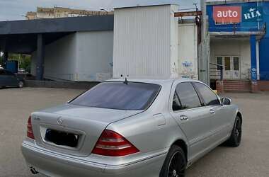 Седан Mercedes-Benz S-Class 2000 в 