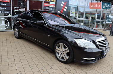 Седан Mercedes-Benz S-Class 2012 в 