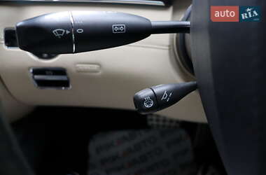 Седан Mercedes-Benz S-Class 2012 в 
