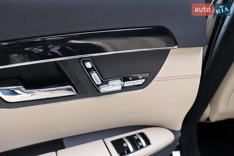 Седан Mercedes-Benz S-Class 2012 в Львові