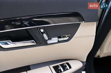 Седан Mercedes-Benz S-Class 2012 в 