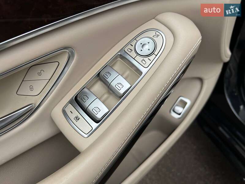 Седан Mercedes-Benz S-Class 2017 в Киеве