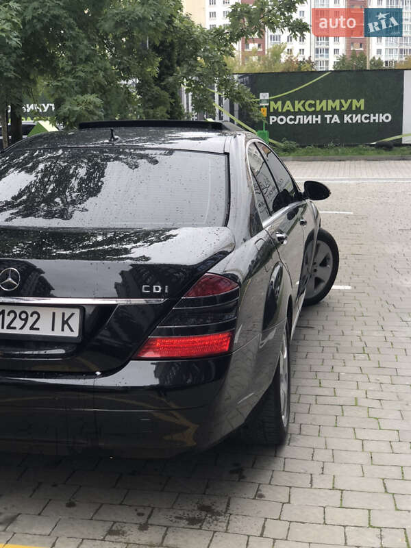 Седан Mercedes-Benz S-Class 2009 в Івано-Франківську