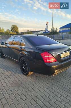 Седан Mercedes-Benz S-Class 2011 в 