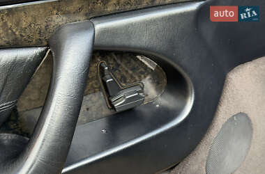 Седан Mercedes-Benz S-Class 1997 в  фото 36 Седан Mercedes-Benz S-Class 1997 в