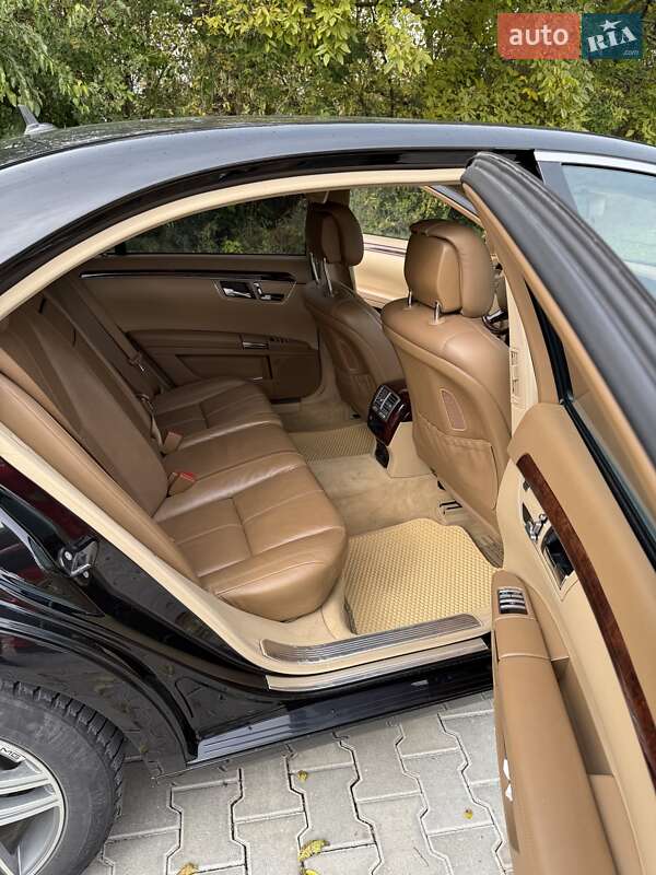 Седан Mercedes-Benz S-Class 2008 в Черновцах