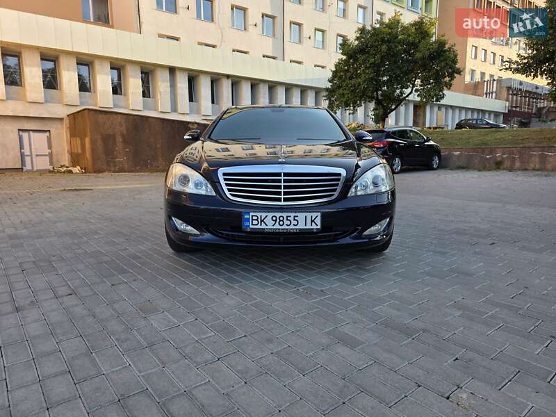 Седан Mercedes-Benz S-Class 2007 в Ровно