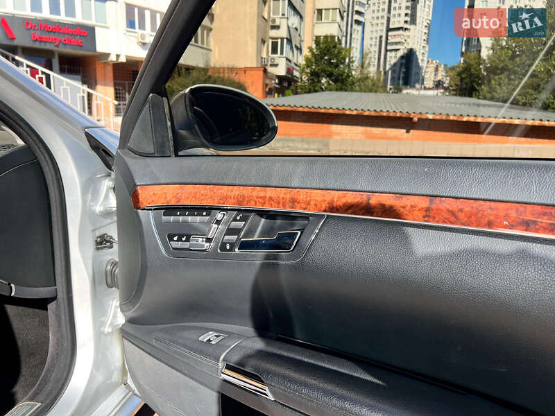 Седан Mercedes-Benz S-Class 2008 в Киеве