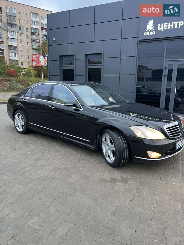 Седан Mercedes-Benz S-Class 2006 в 