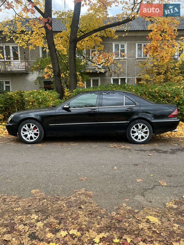 Mercedes-Benz S-Class 2002