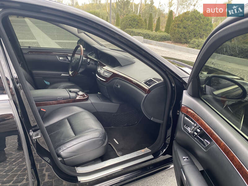 Седан Mercedes-Benz S-Class 2007 в Днепре