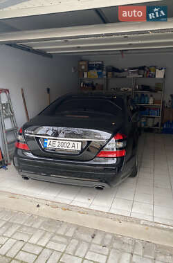 Седан Mercedes-Benz S-Class 2007 в  фото 19 Седан Mercedes-Benz S-Class 2007 в