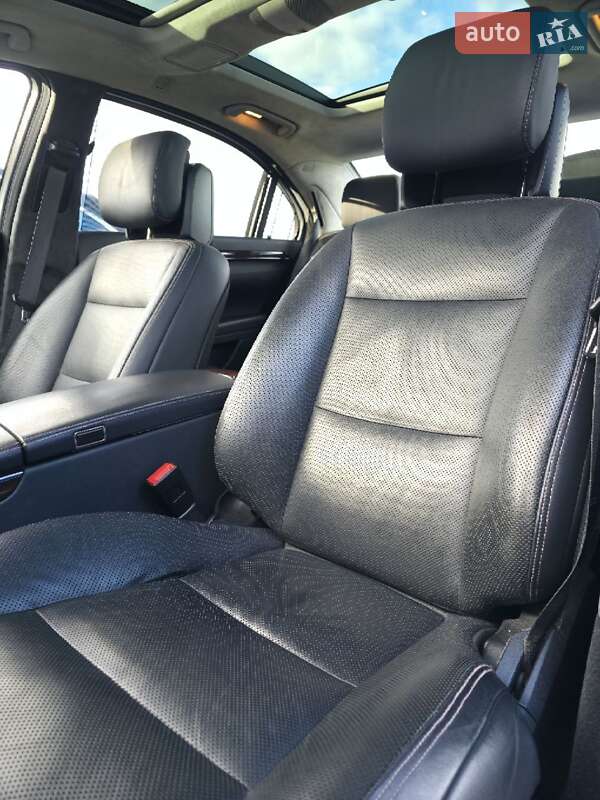 Седан Mercedes-Benz S-Class 2010 в Киеве