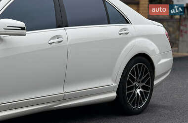 Седан Mercedes-Benz S-Class 2008 в 