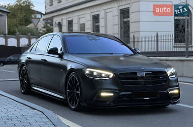 Седан Mercedes-Benz S-Class 2022 в 