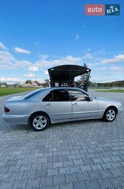 Седан Mercedes-Benz S-Class 2000 в 