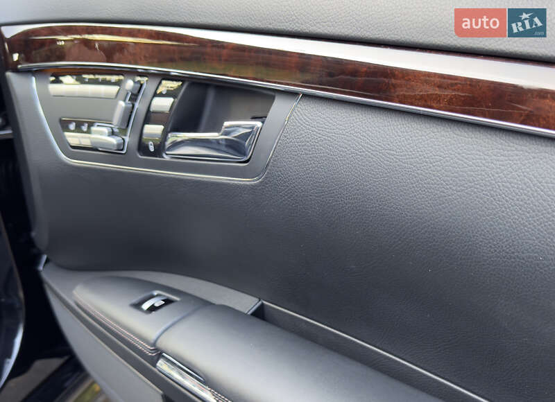 Седан Mercedes-Benz S-Class 2012 в Ровно