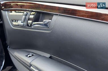 Седан Mercedes-Benz S-Class 2012 в 