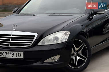 Седан Mercedes-Benz S-Class 2008 в 