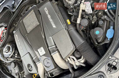 Седан Mercedes-Benz S-Class 2012 в 