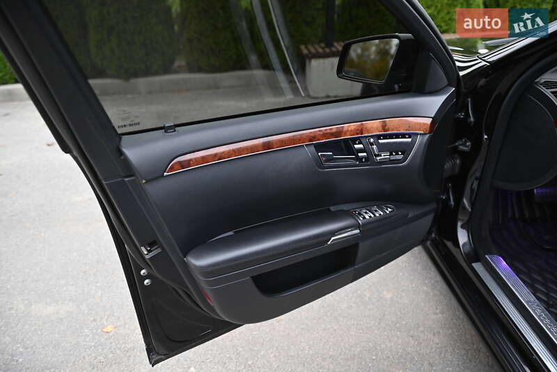 Седан Mercedes-Benz S-Class 2007 в Любаре фото 48 Седан Mercedes-Benz S-Class 2007 в Любаре