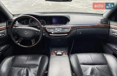 Седан Mercedes-Benz S-Class 2006 в 
