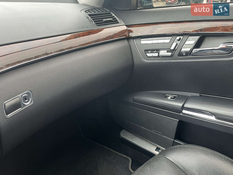 Седан Mercedes-Benz S-Class 2009 в Києві
