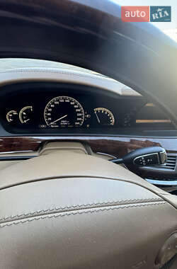 Седан Mercedes-Benz S-Class 2008 в  фото 16 Седан Mercedes-Benz S-Class 2008 в