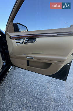 Седан Mercedes-Benz S-Class 2008 в  фото 26 Седан Mercedes-Benz S-Class 2008 в