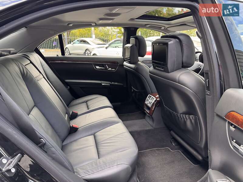 Седан Mercedes-Benz S-Class 2006 в Одессе