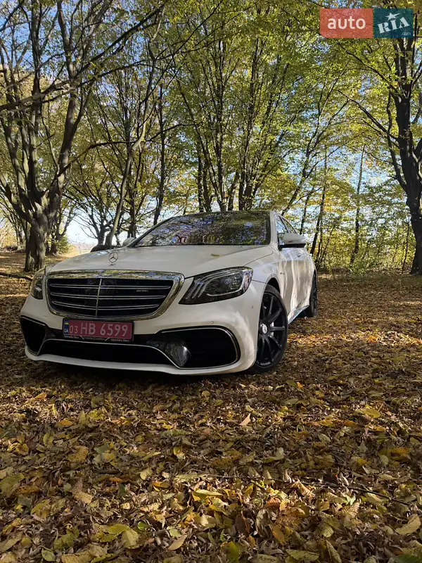 Mercedes-Benz S-Class