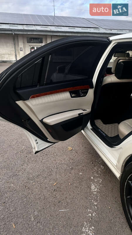 Седан Mercedes-Benz S-Class 2010 в Львове фото 31 Седан Mercedes-Benz S-Class 2010 в Львове