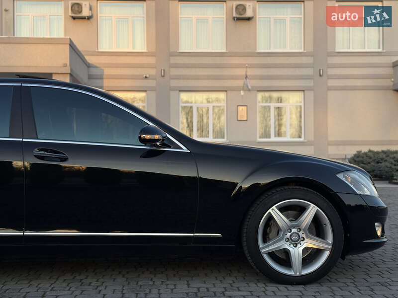 Седан Mercedes-Benz S-Class 2006 в Черновцах