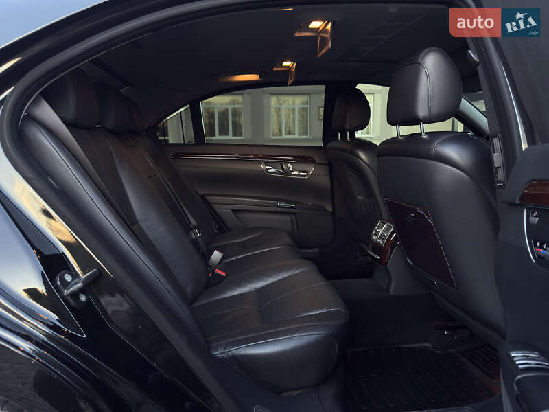 Седан Mercedes-Benz S-Class 2006 в Черновцах