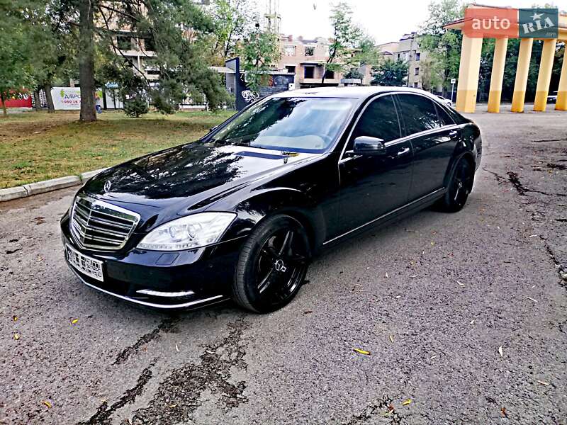 Седан Mercedes-Benz S-Class 2013 в Ивано-Франковске