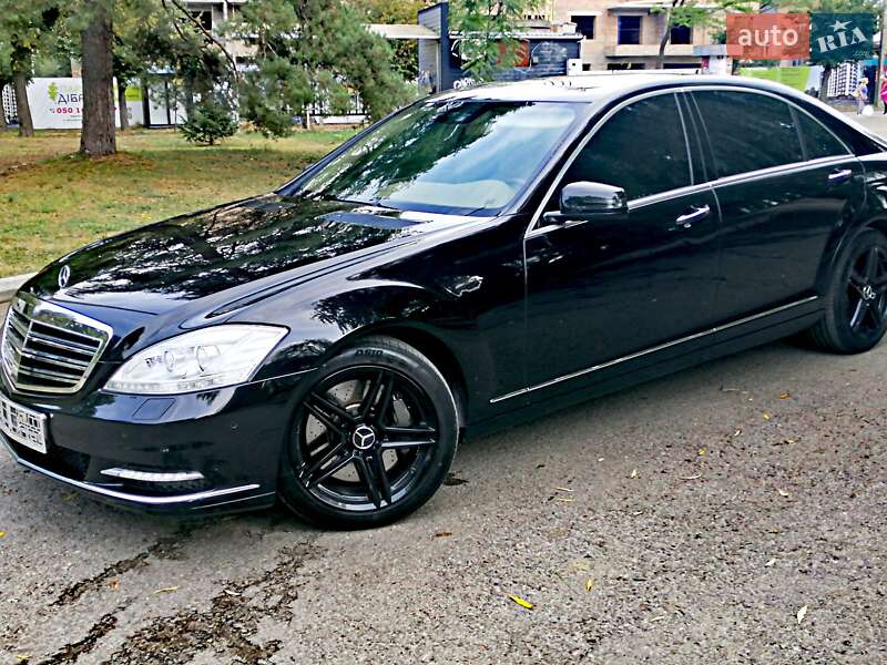 Седан Mercedes-Benz S-Class 2013 в Ивано-Франковске