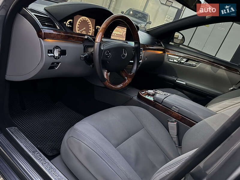 Седан Mercedes-Benz S-Class 2008 в Ужгороді фото 55 Седан Mercedes-Benz S-Class 2008 в Ужгороді
