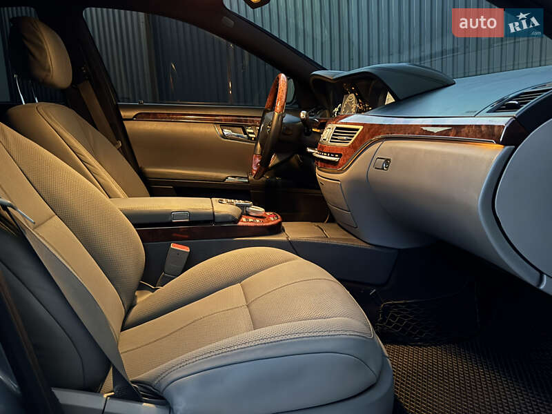 Седан Mercedes-Benz S-Class 2008 в Ужгороді фото 67 Седан Mercedes-Benz S-Class 2008 в Ужгороді