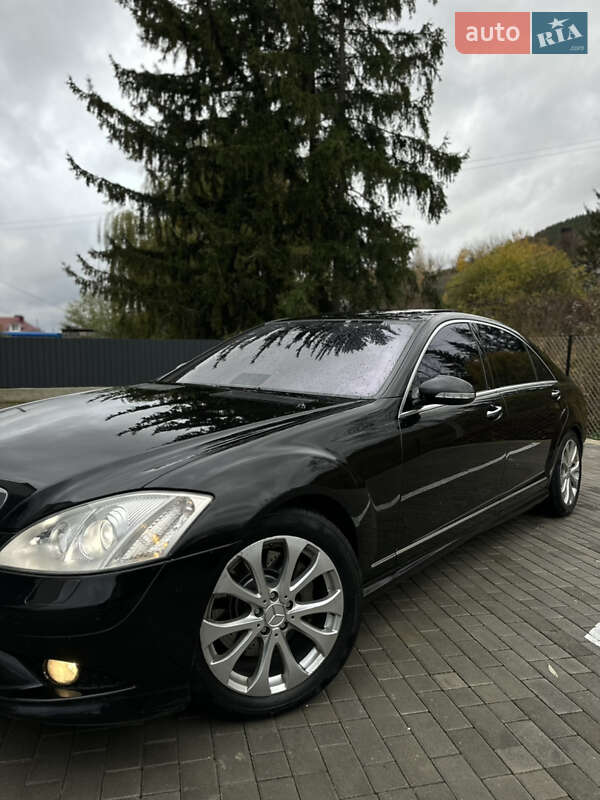 Седан Mercedes-Benz S-Class 2007 в Кременці