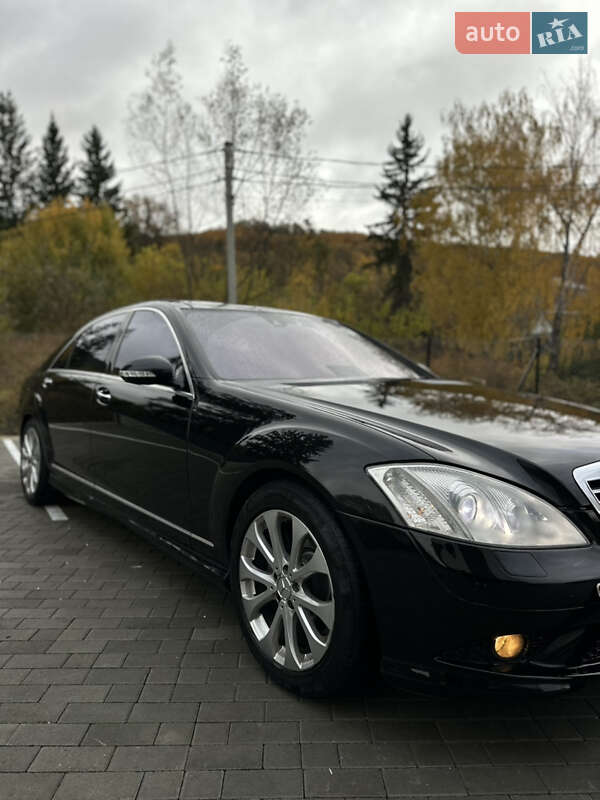Седан Mercedes-Benz S-Class 2007 в Кременці