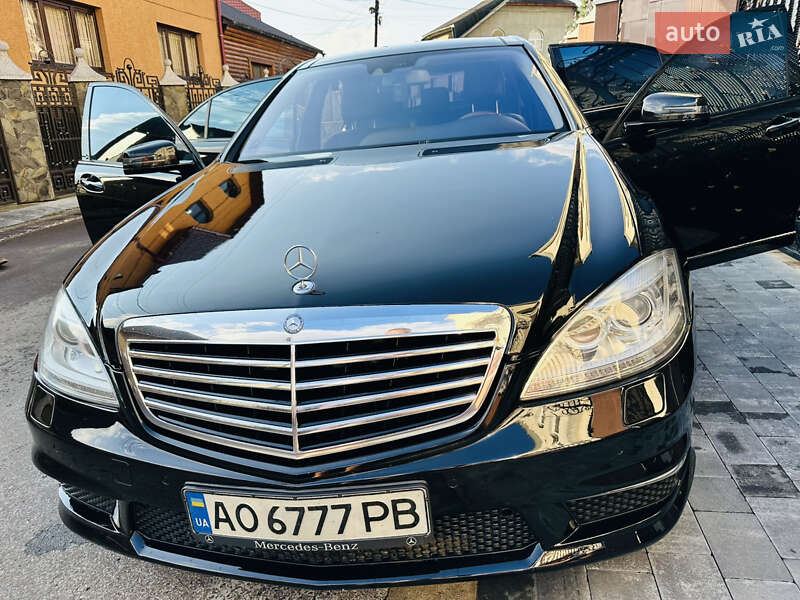 Седан Mercedes-Benz S-Class 2008 в Тячеве