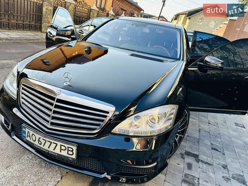 Седан Mercedes-Benz S-Class 2008 в Тячеве