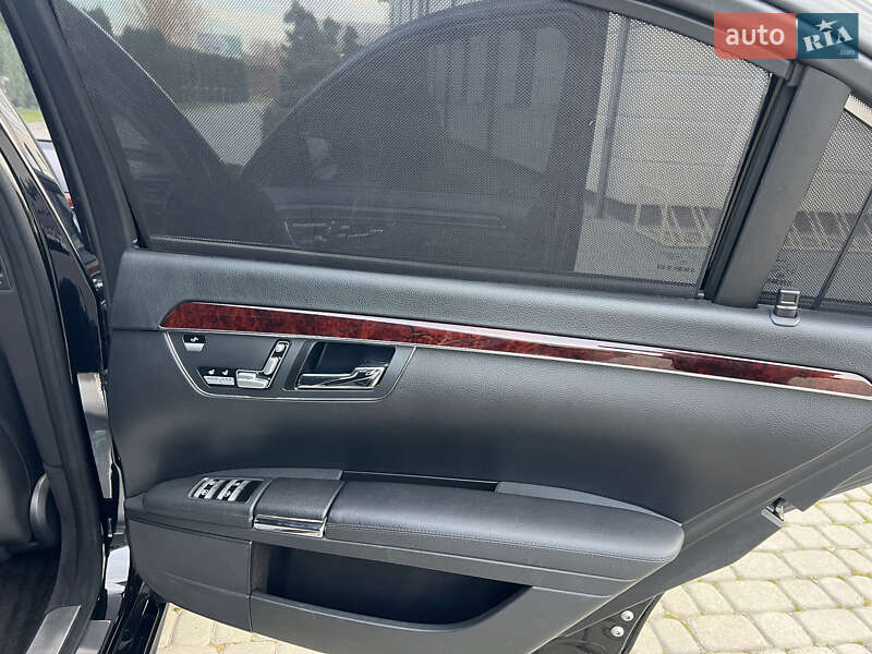 Седан Mercedes-Benz S-Class 2008 в Дунаевцах