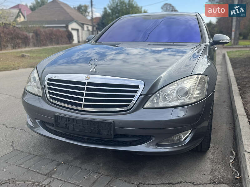 Седан Mercedes-Benz S-Class 2006 в Запорожье