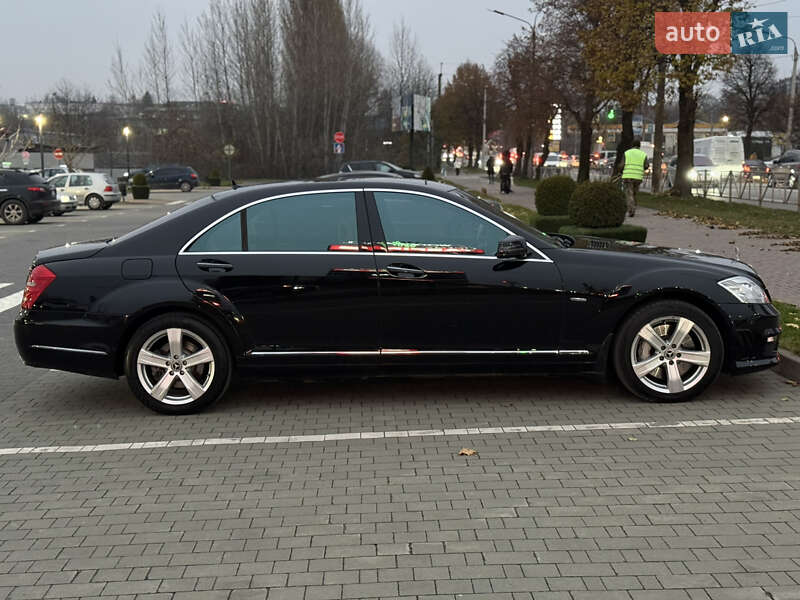 Седан Mercedes-Benz S-Class 2012 в Хмельницькому