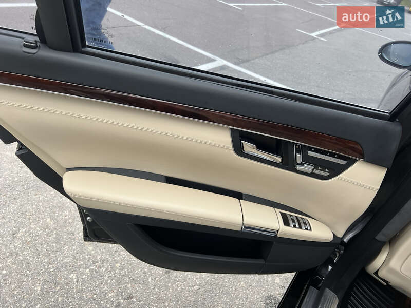 Седан Mercedes-Benz S-Class 2006 в Львове фото 23 Седан Mercedes-Benz S-Class 2006 в Львове