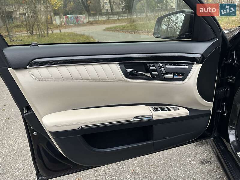 Седан Mercedes-Benz S-Class 2010 в Києві