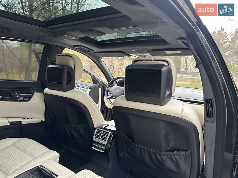 Седан Mercedes-Benz S-Class 2010 в Києві